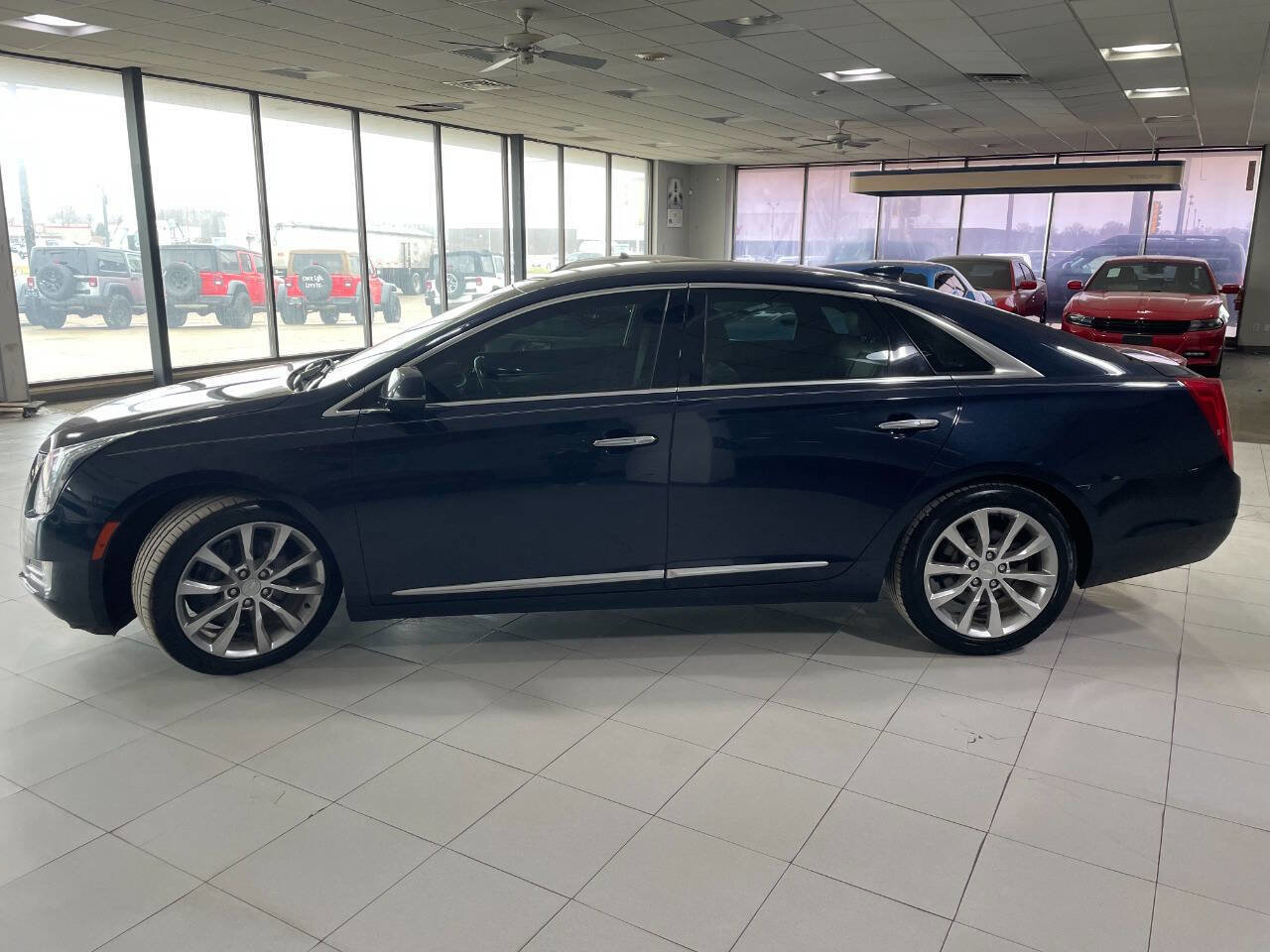 Used 2017 Cadillac XTS Luxury w/ Driver Awareness Package image 4