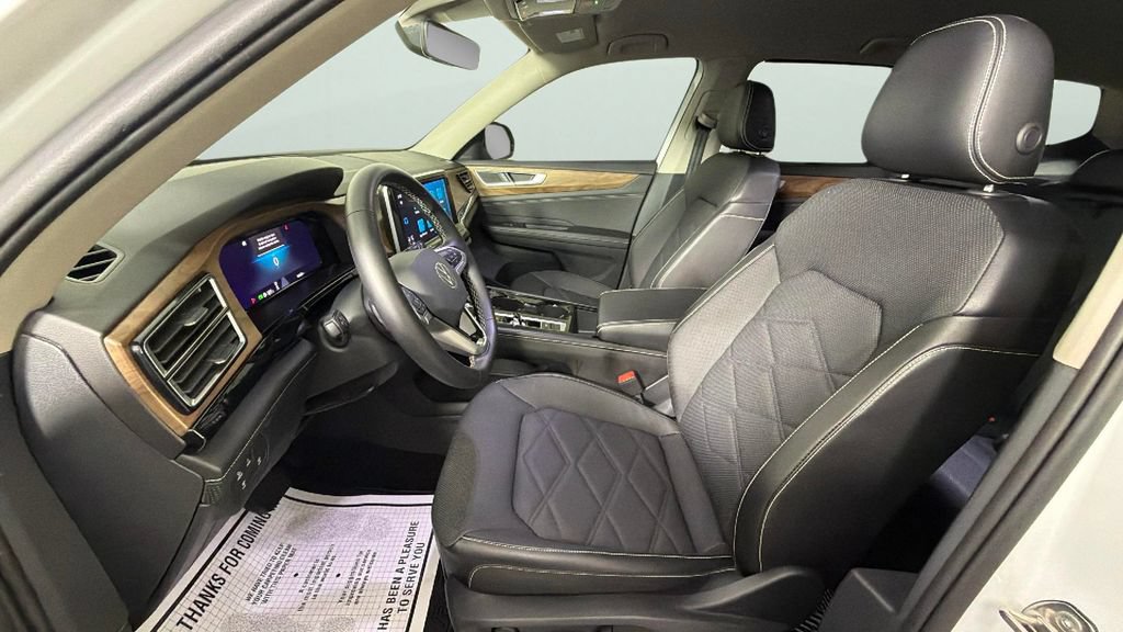 Used 2024 Volkswagen Atlas SE FWD image 17