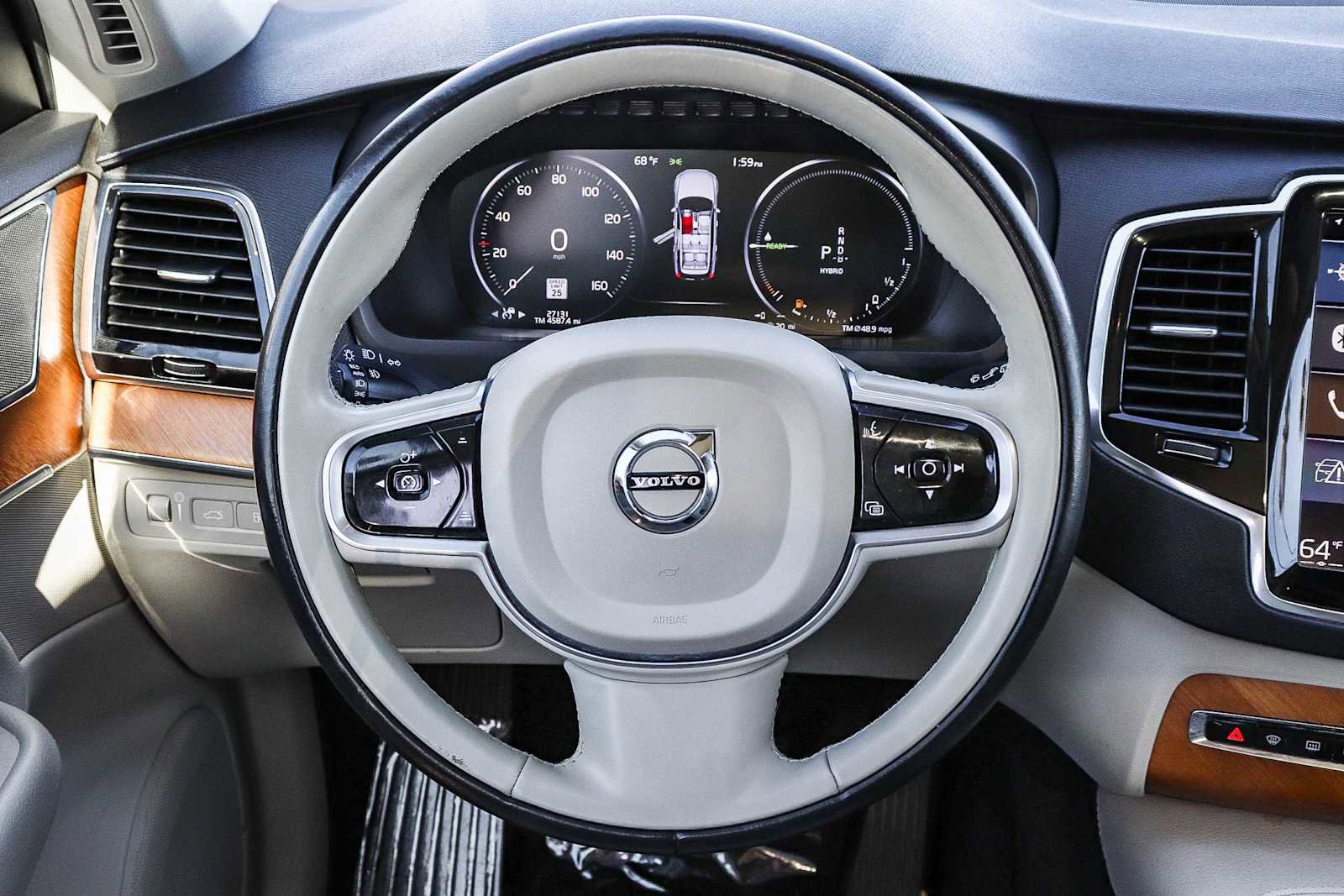 Used 2022 Volvo XC90 T8 Inscription Expression w/ Advanced Package image 18