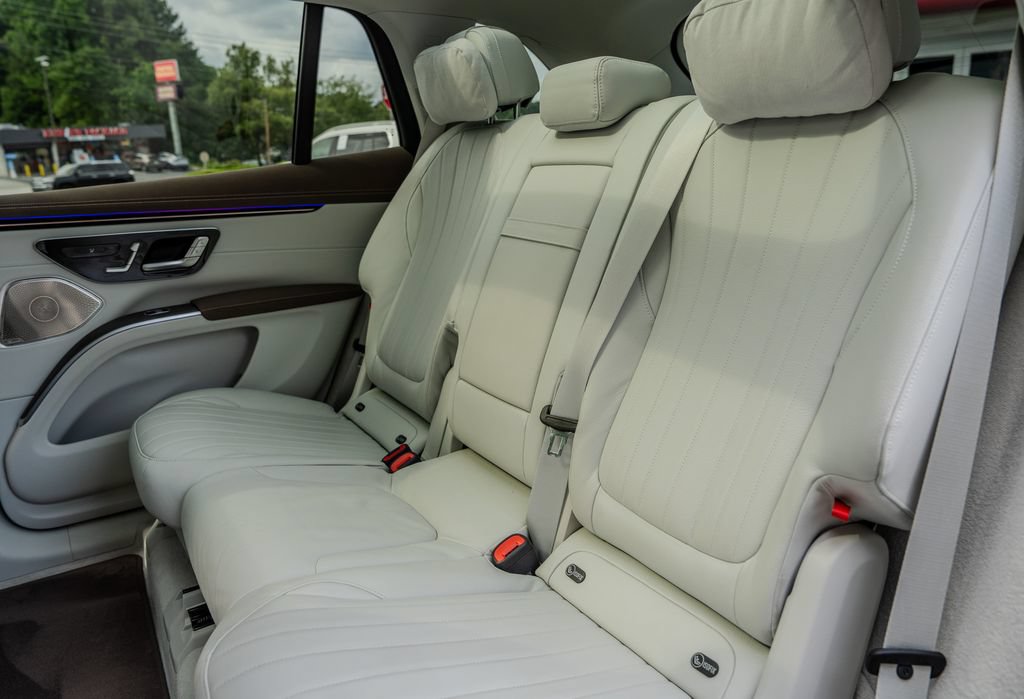 Used 2023 Mercedes-Benz EQS 450+ SUV image 20