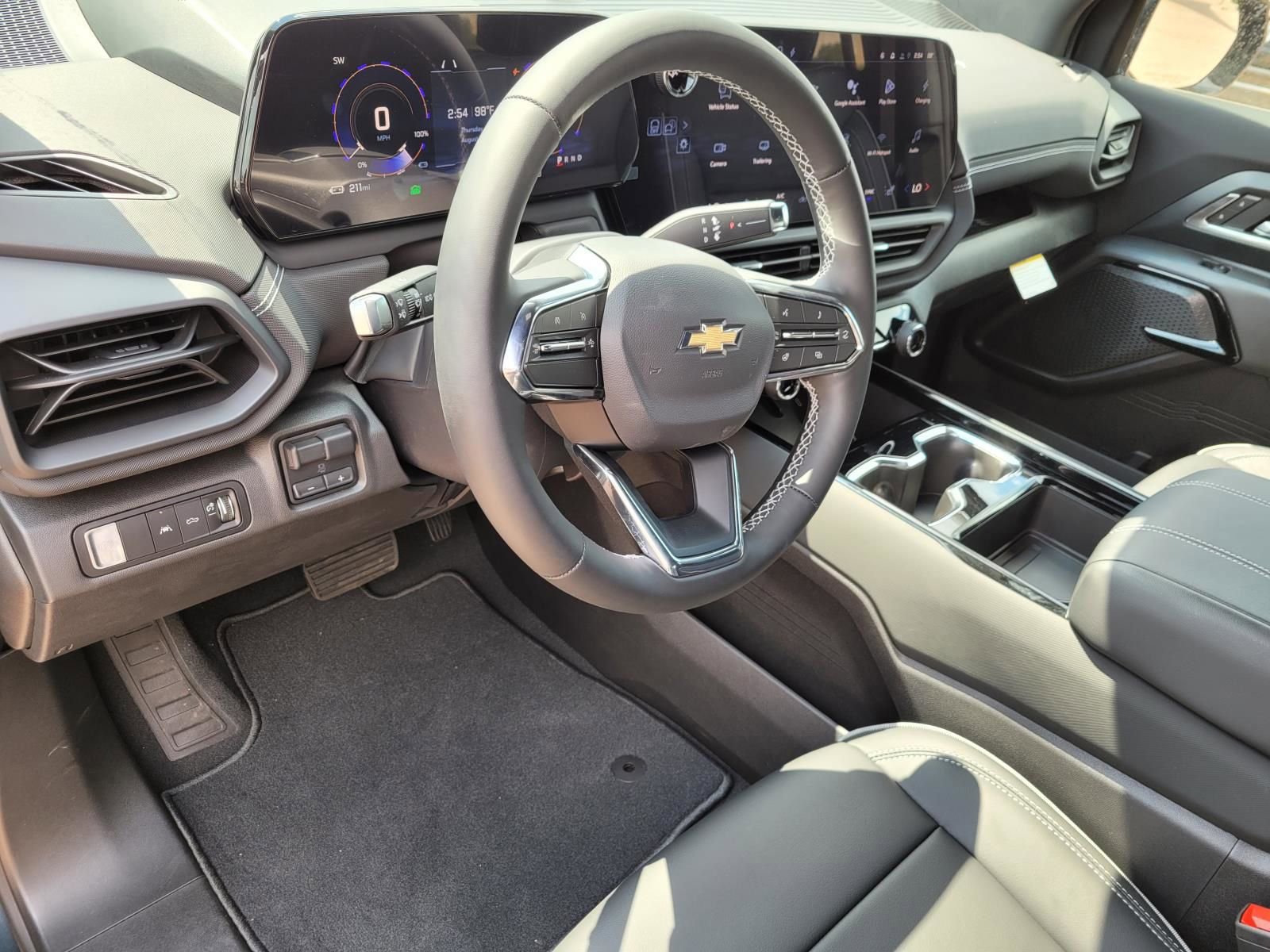 New 2026 Chevrolet Silverado EV LT AWD/4WD image 15