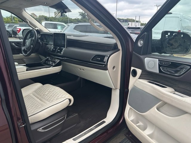 Used 2018 Lincoln Navigator L Black Label AWD/4WD image 31