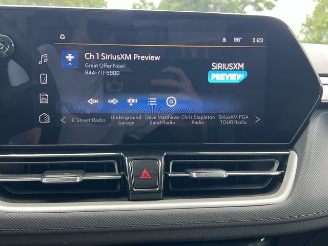 Used 2025 Chevrolet TrailBlazer LT AWD/4WD image 19