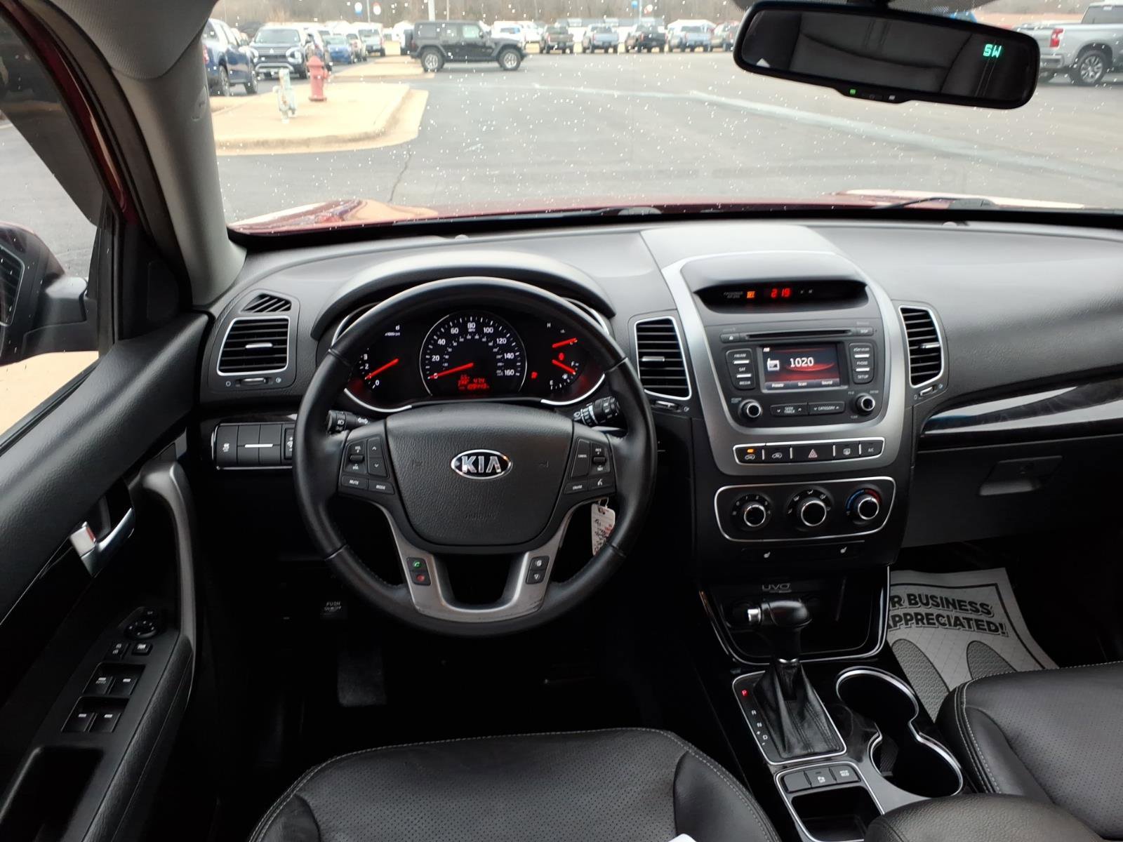 Used 2015 Kia Sorento LX image 9