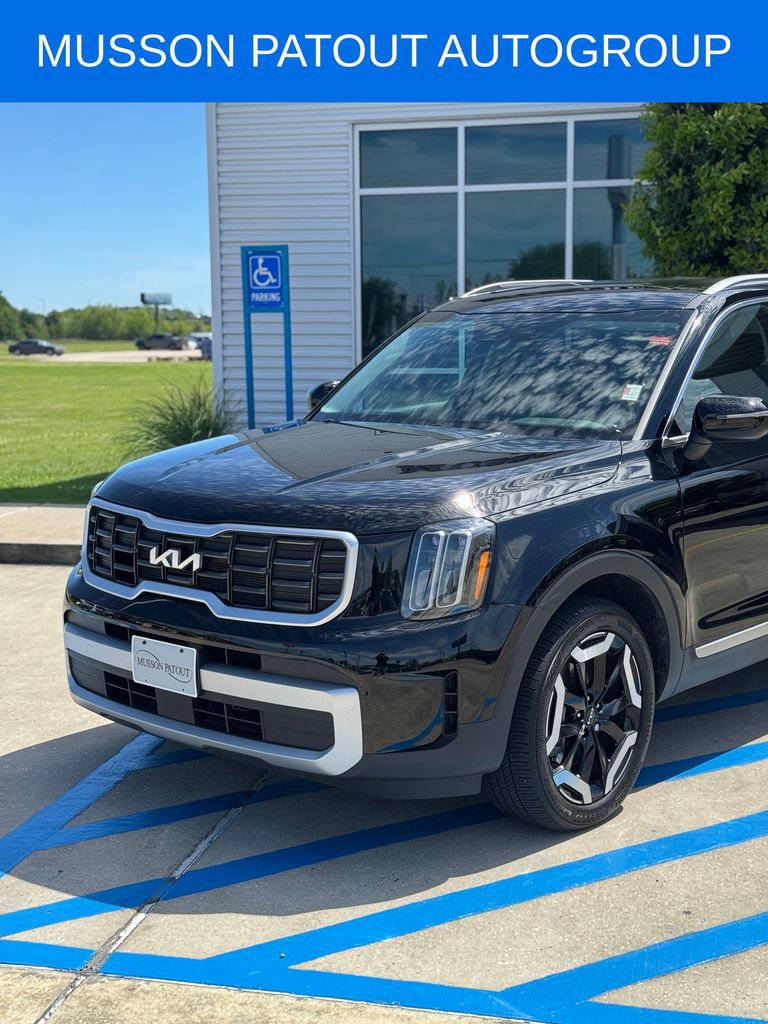 Used 2025 Kia Telluride S image 2