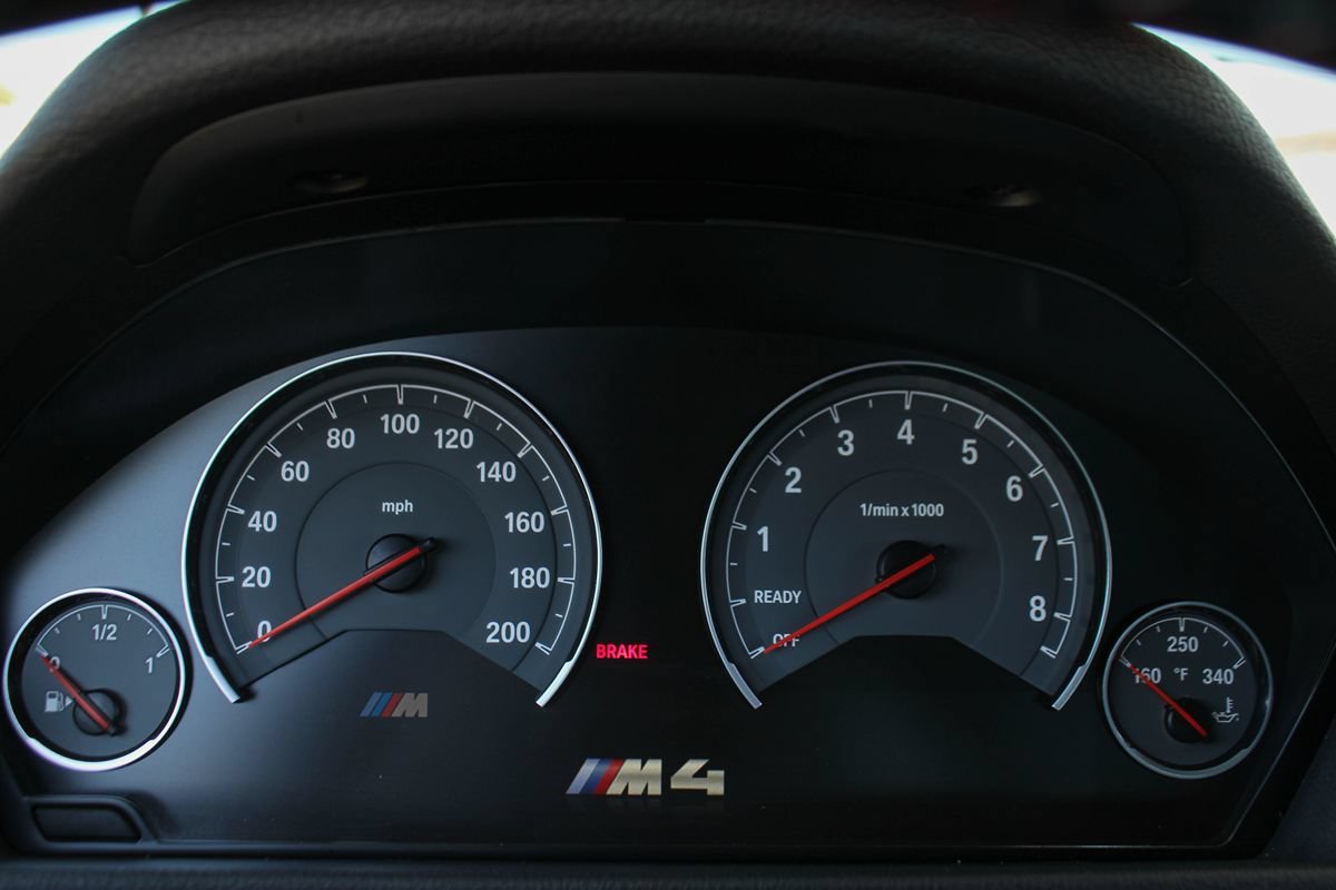 Used 2018 BMW M4 Coupe RWD image 24