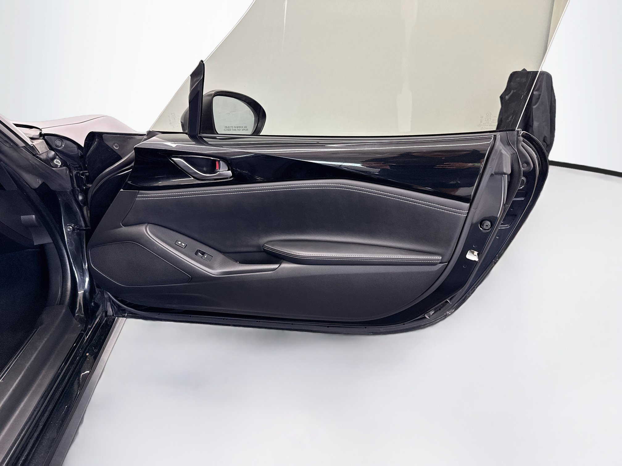 Used 2025 MAZDA MX-5 Miata RF Grand Touring RWD image 29