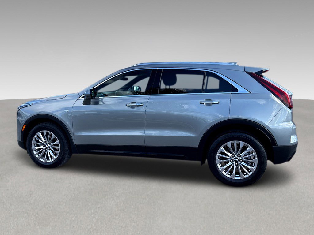 Used 2025 Cadillac XT4 Premium Luxury image 24