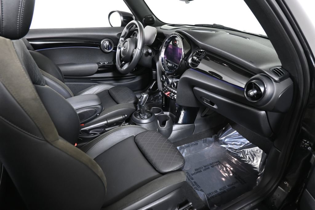 Certified 2023 MINI Cooper S image 32