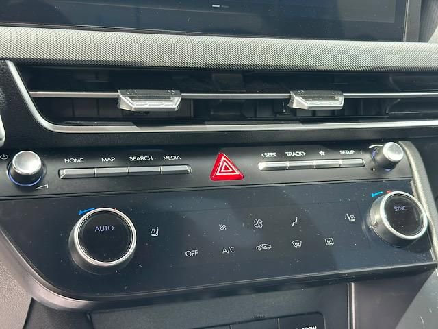 Used 2025 Hyundai Sonata SEL FWD image 25