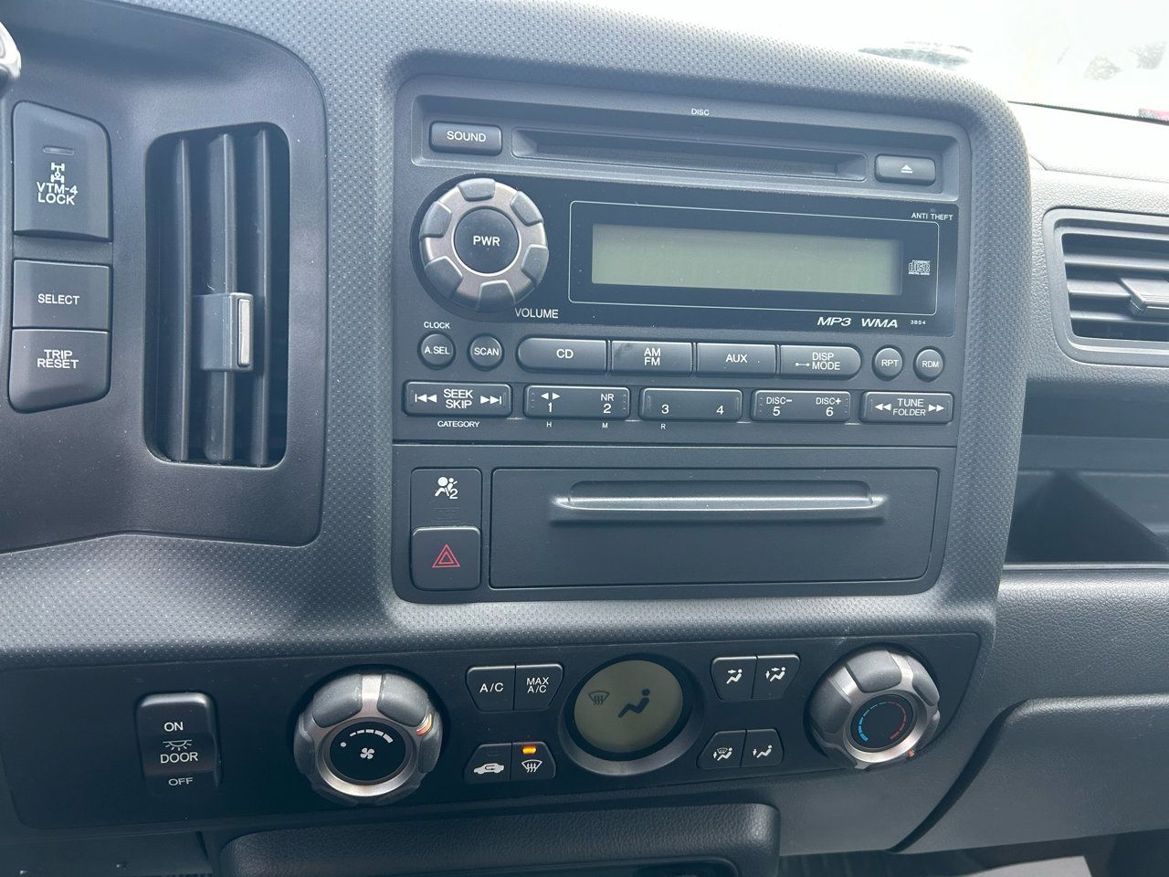 Used 2013 Honda Ridgeline RTS image 20