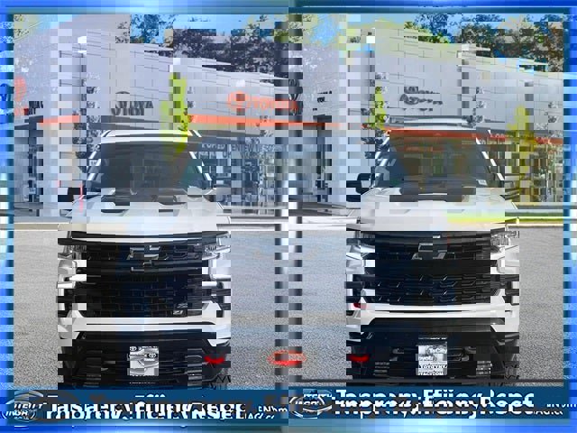 Used 2023 Chevrolet Silverado 1500 LT Trail Boss image 2