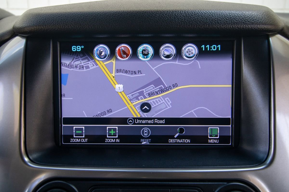 Used 2017 Chevrolet Suburban Premier AWD/4WD image 31