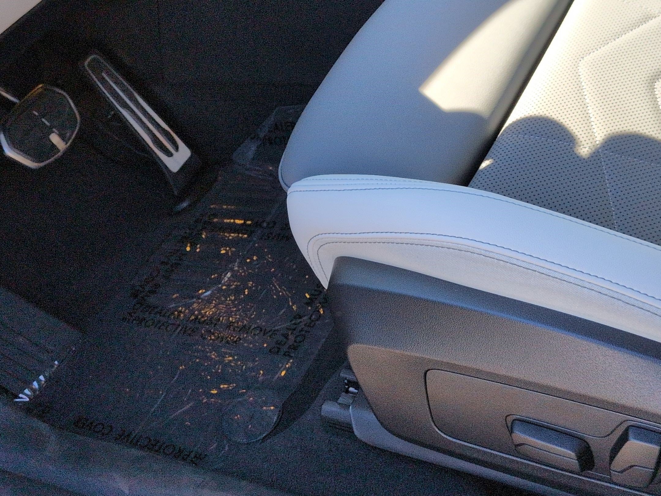 Used 2026 BMW X2 xDrive28i w/ Technology Package image 17