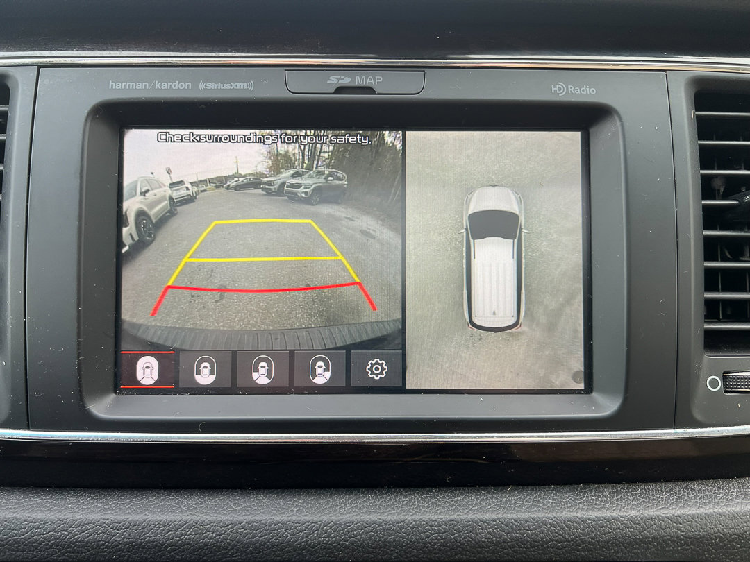 Used 2019 Kia Sedona SX image 22