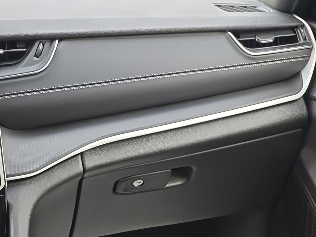 New 2025 Jeep Grand Cherokee L Altitude image 33