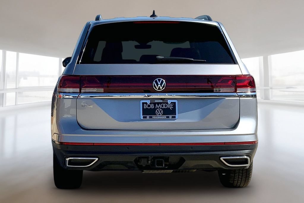 Used 2024 Volkswagen Atlas SE FWD image 4
