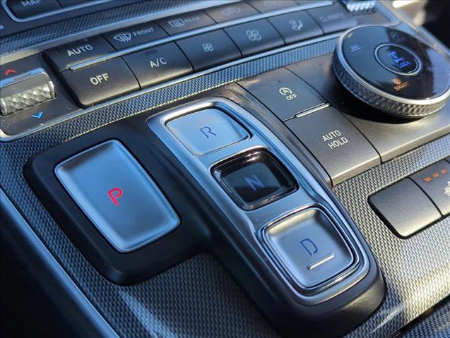 Used 2023 Hyundai Santa Fe SEL image 9