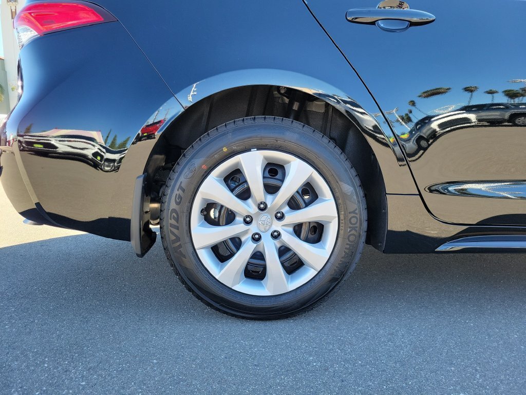 New 2027 Toyota Corolla LE FWD image 5