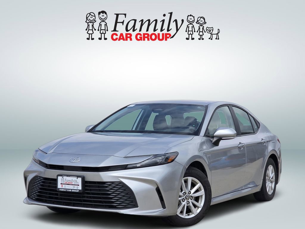 Used 2025 Toyota Camry LE FWD image 1