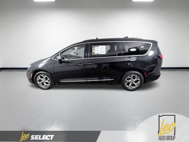 Used 2022 Chrysler Pacifica Limited FWD image 4