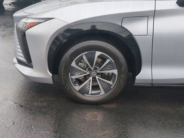 Used 2023 Lexus RZ 450e Premium w/ Accessory Package (Z1) image 9