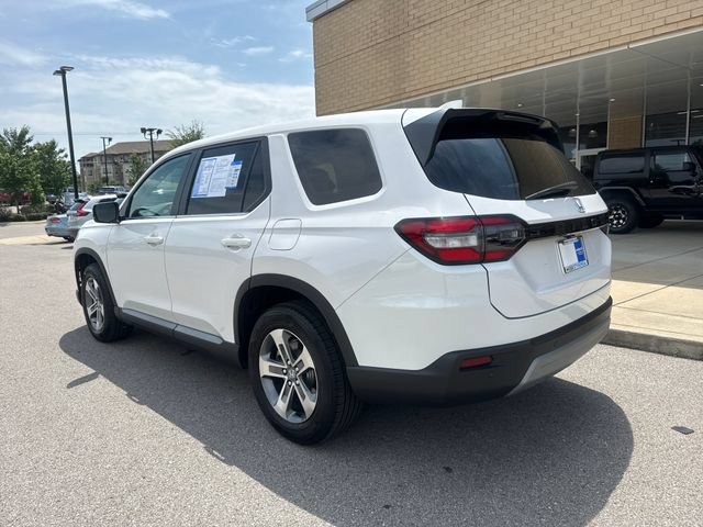 Certified 2025 Honda Pilot EX-L image 2