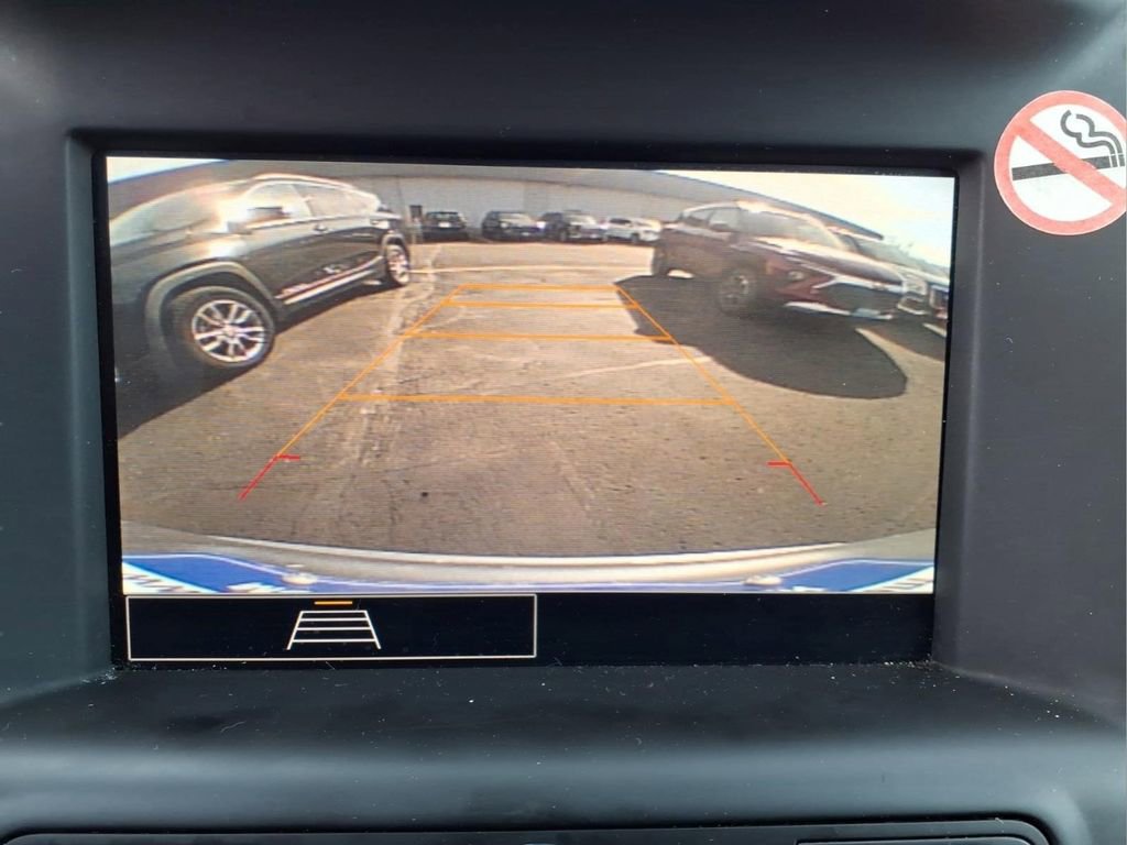 Certified 2024 GMC Terrain SLE AWD/4WD image 9