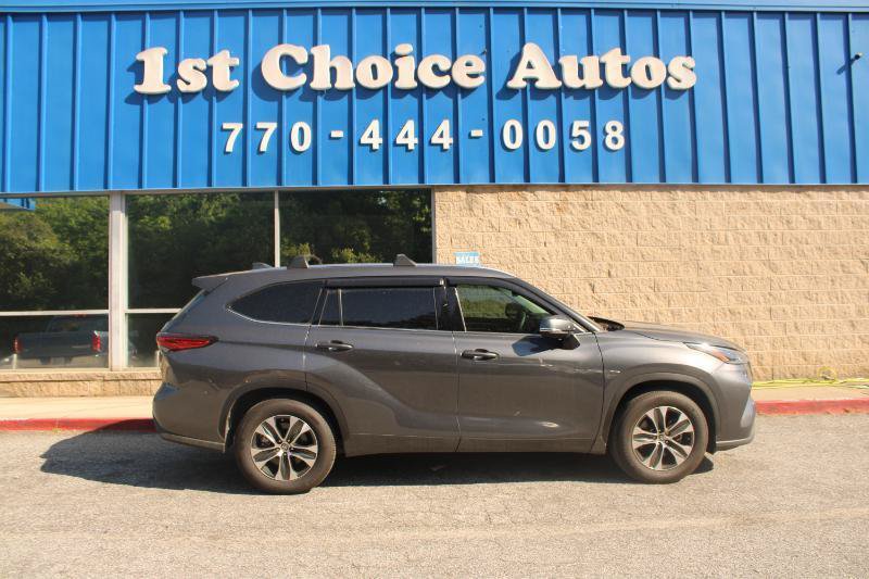 Used 2021 Toyota Highlander XLE FWD image 7