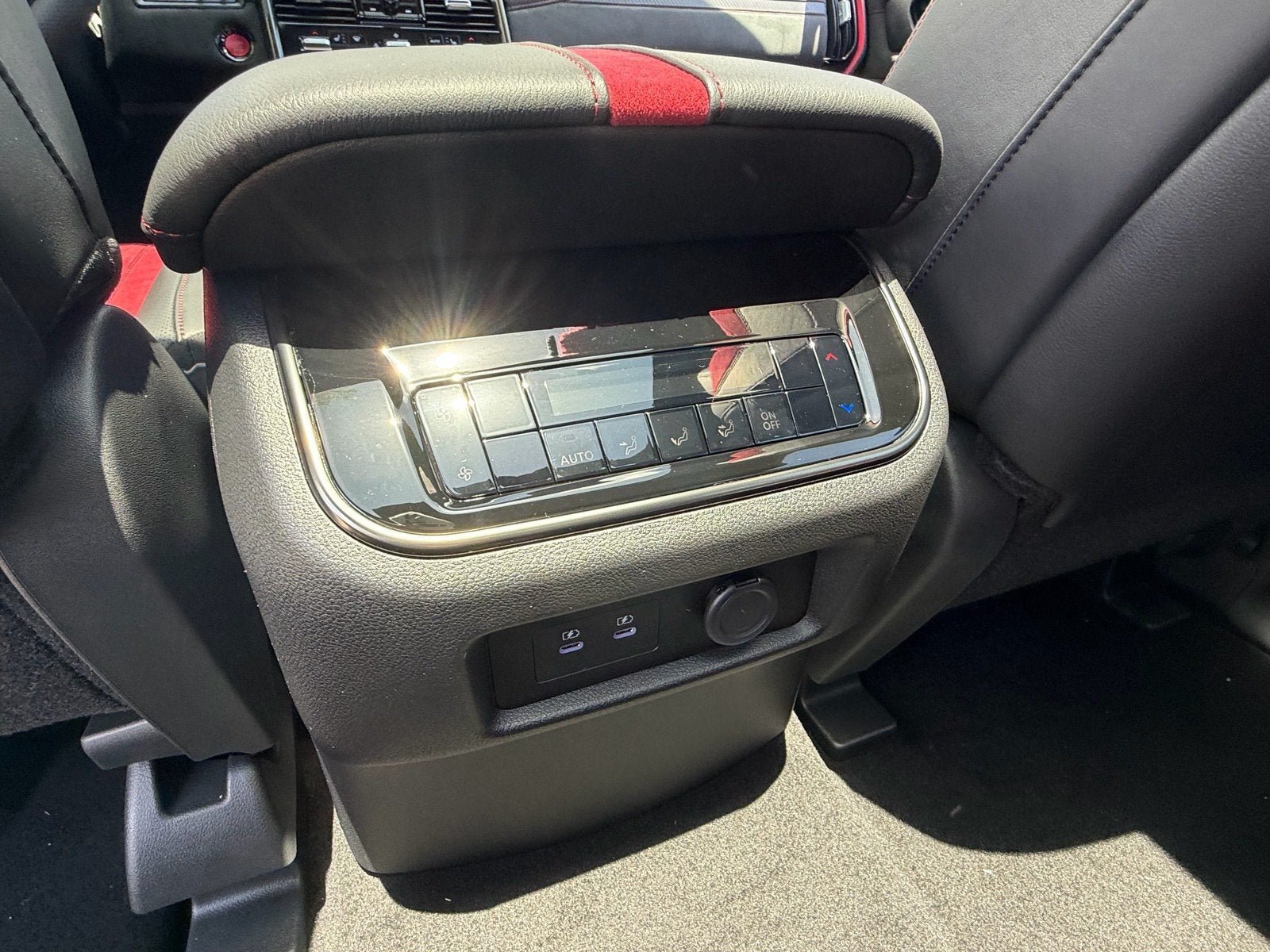 New 2026 Nissan Armada NISMO AWD/4WD image 13