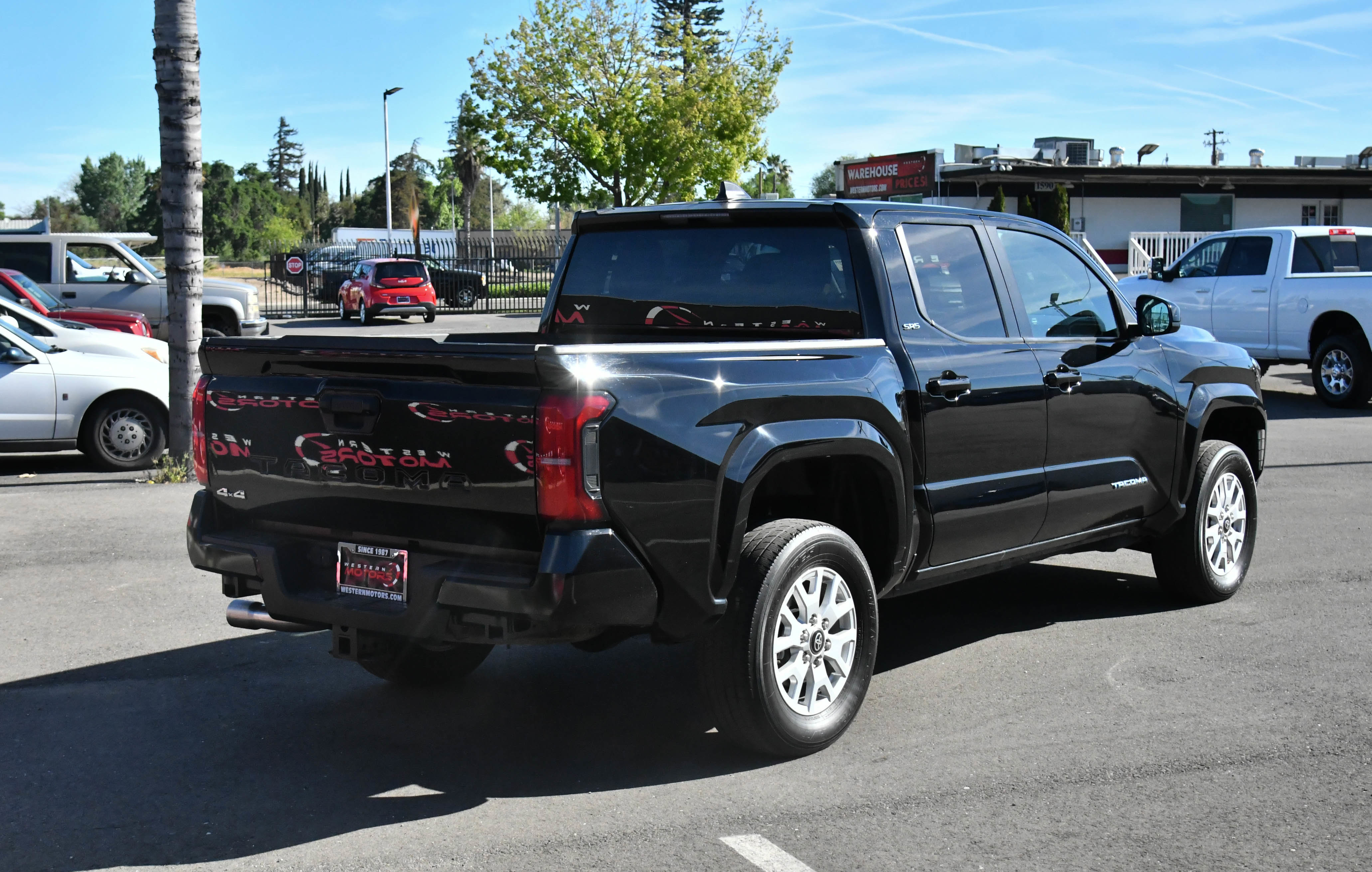 Used 2024 Toyota Tacoma SR5 image 8