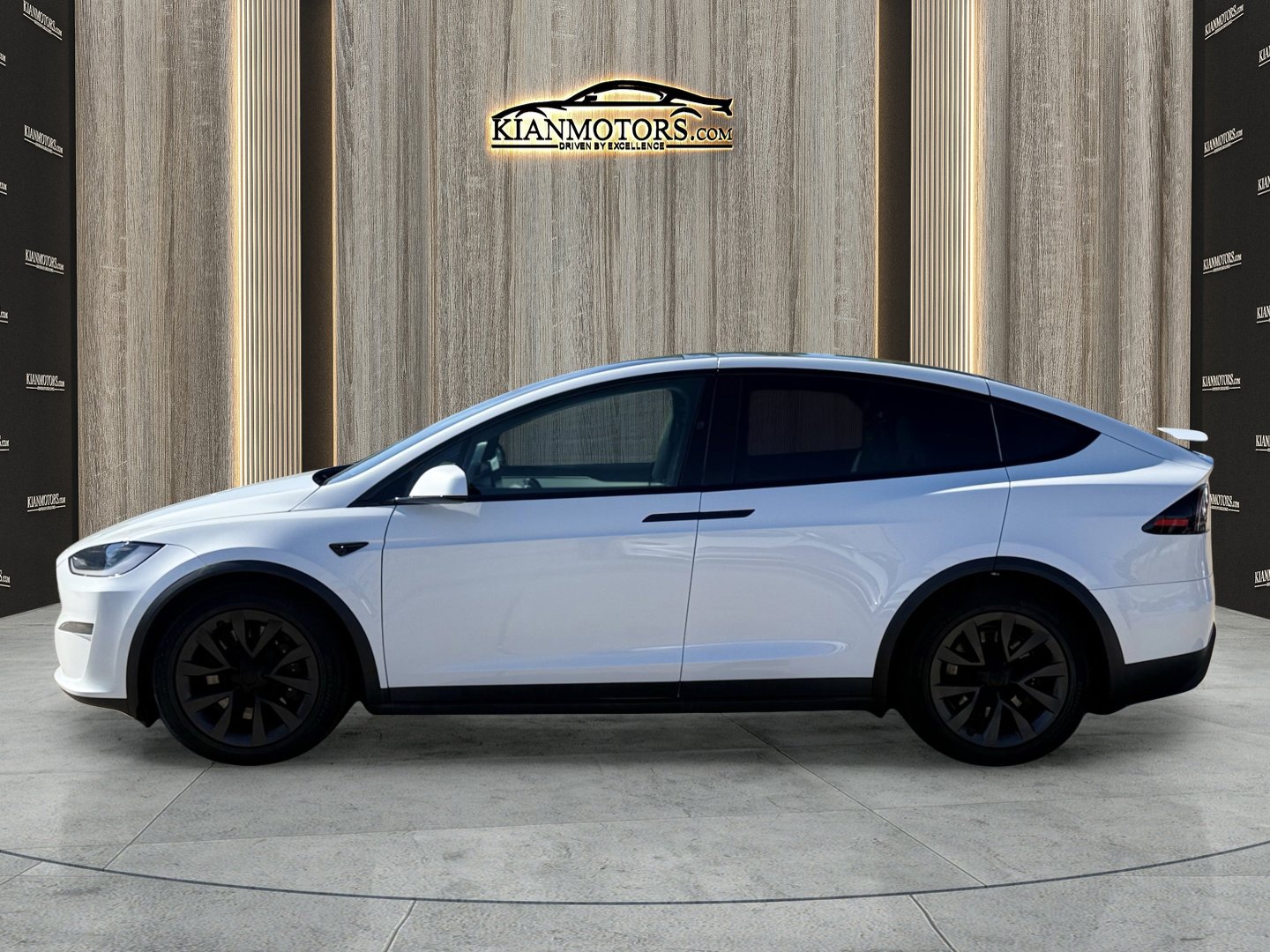 Used 2023 Tesla Model X image 7