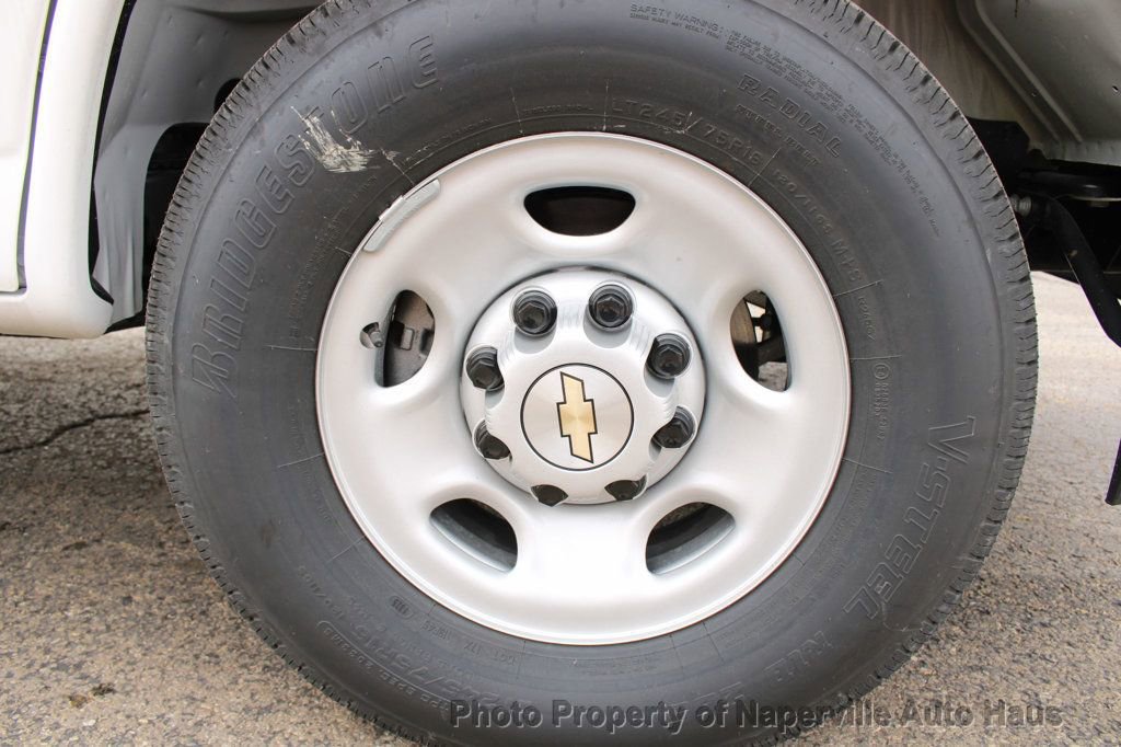 Used 2025 Chevrolet Express 2500 Extended w/ Communications Package image 40