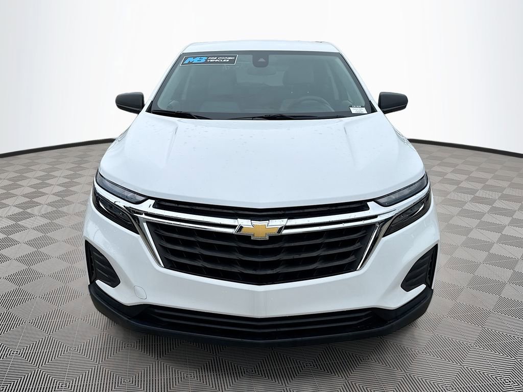 Used 2022 Chevrolet Equinox LS w/ LS Convenience Package image 2