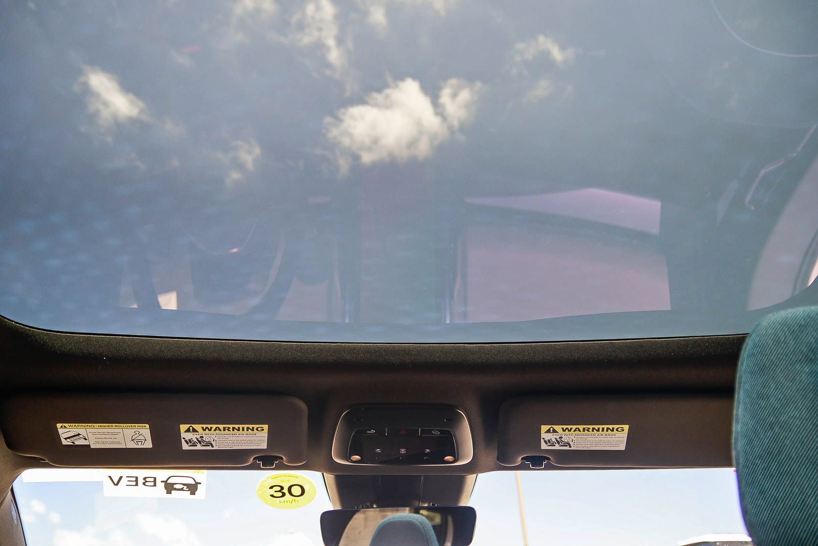 New 2026 Volvo EX30 Plus AWD/4WD image 15