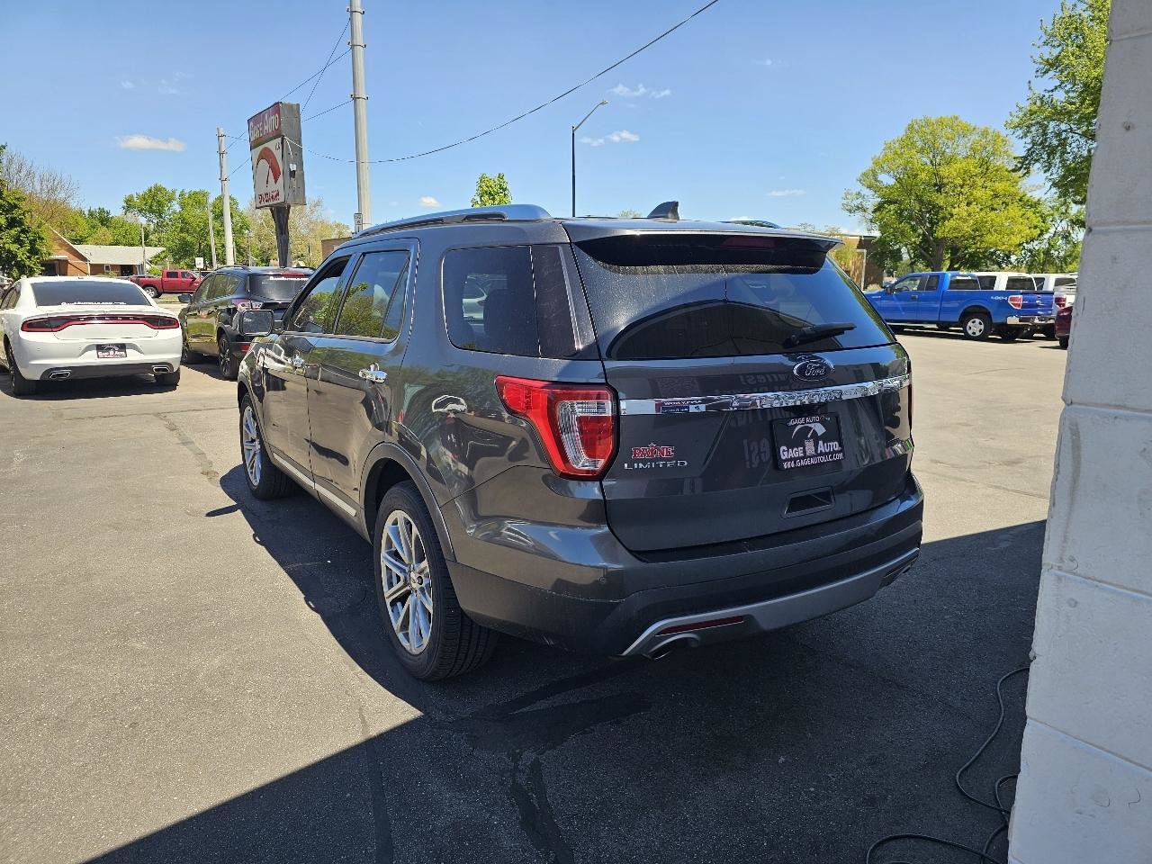 Used 2016 Ford Explorer Limited FWD image 8