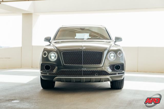 Used 2017 Bentley Bentayga image 17