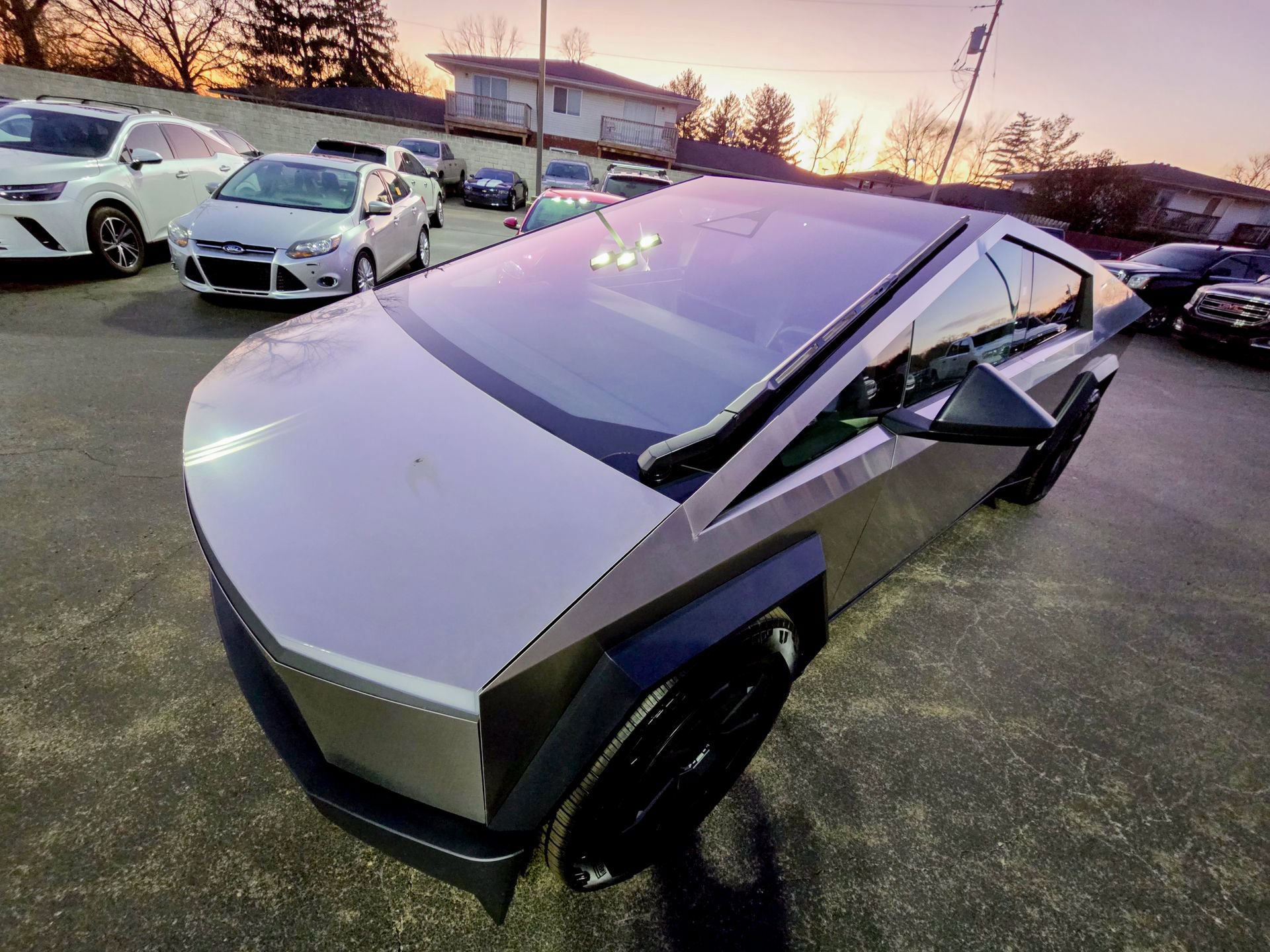 Used 2025 Tesla Cybertruck AWD Crew Cab image 20