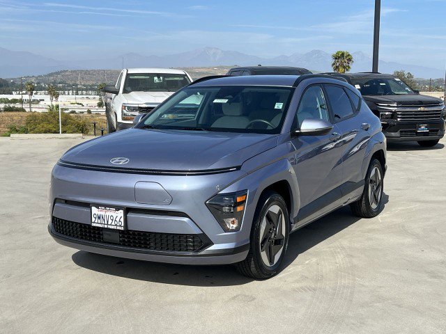 Used 2024 Hyundai Kona SEL image 1