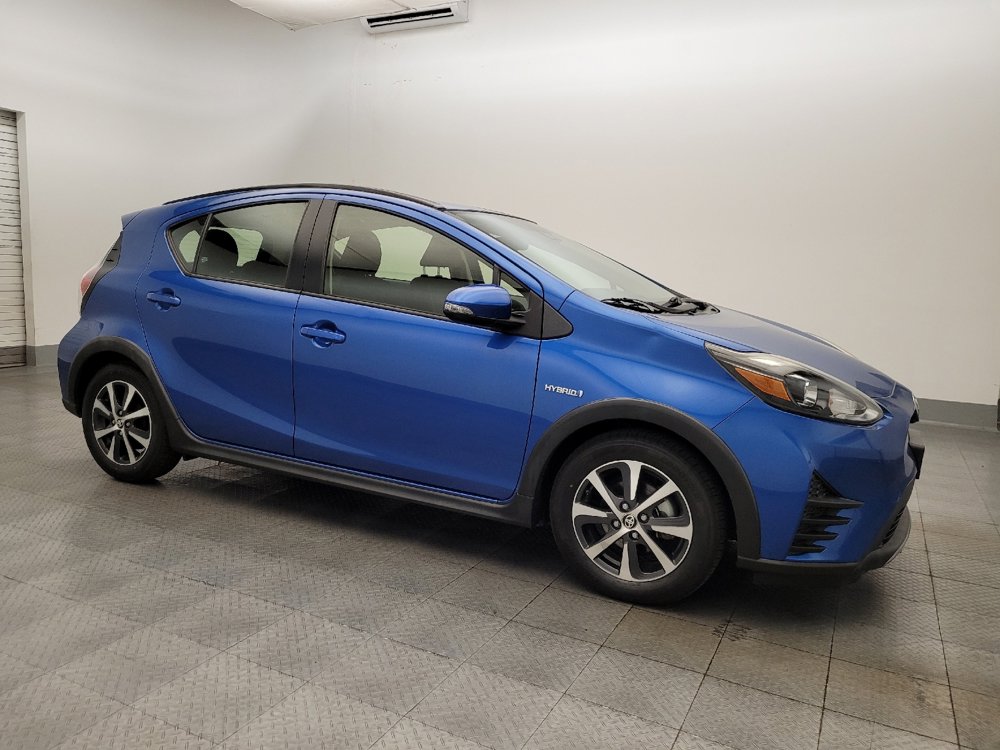 Used 2018 Toyota Prius C Three w/ Carpet Mat Package image 11
