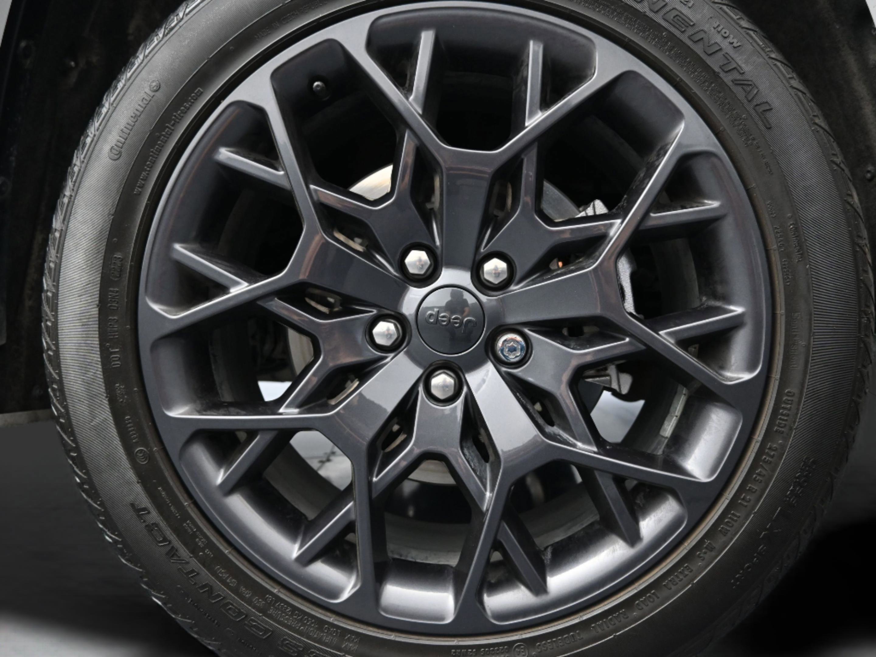 Used 2024 Jeep Grand Cherokee L Summit image 10