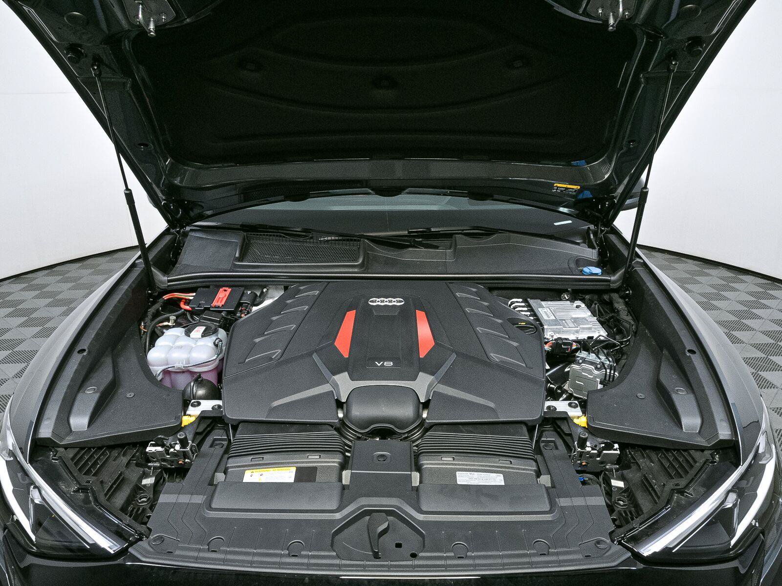 New 2026 Audi SQ8 Prestige AWD/4WD image 36