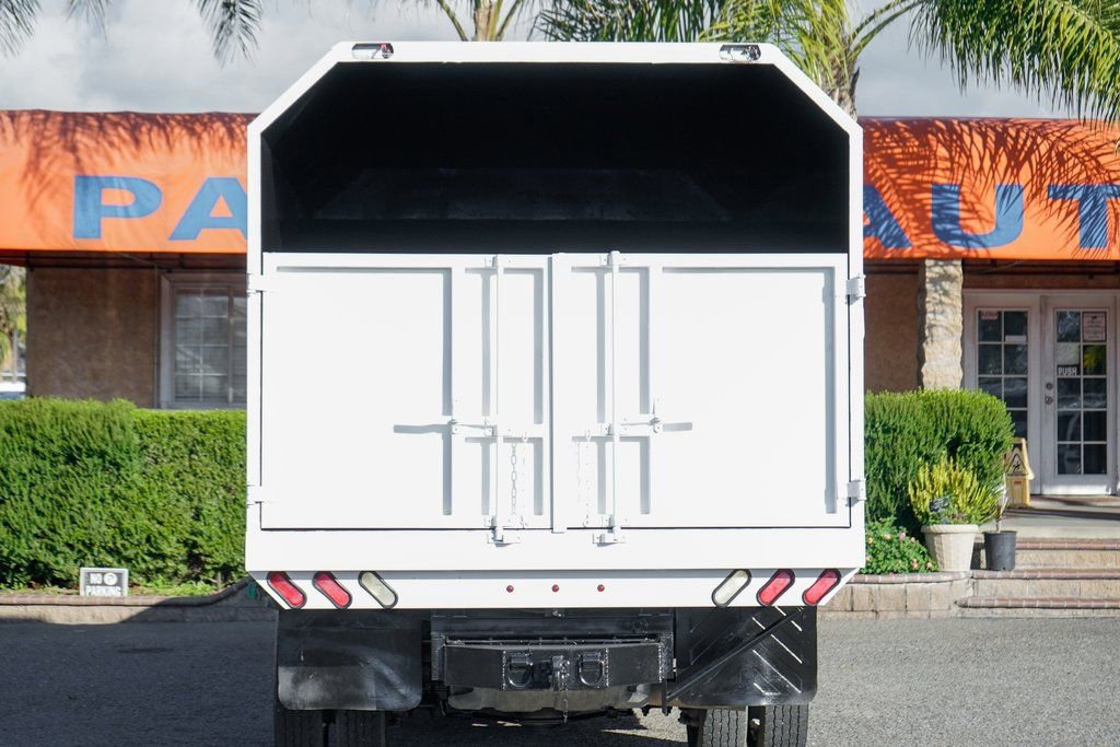 Used 2022 RAM 5500 Tradesman w/ Chrome Appearance Group image 9