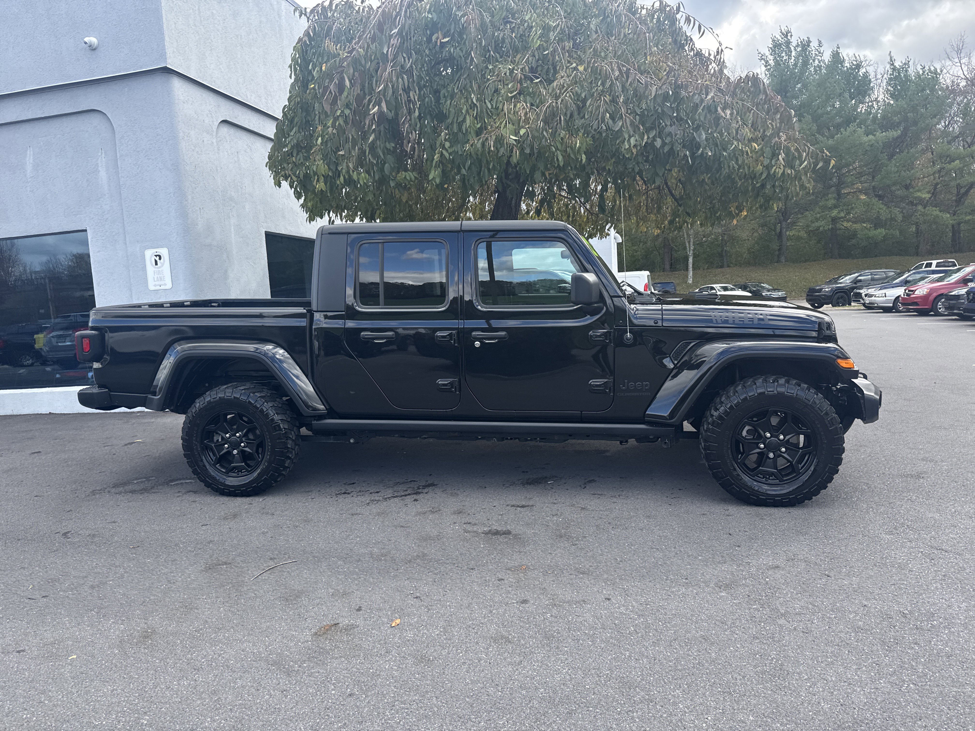 Used 2022 Jeep Gladiator Willys video 2