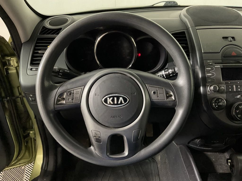 Used 2010 Kia Soul + w/ Audio Pkg image 18