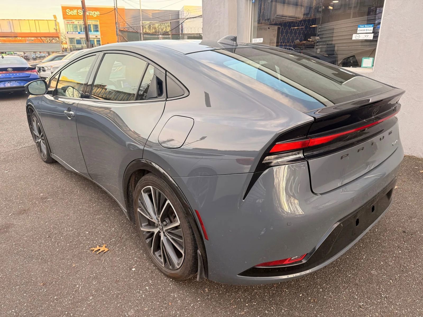 Used 2023 Toyota Prius XLE image 7