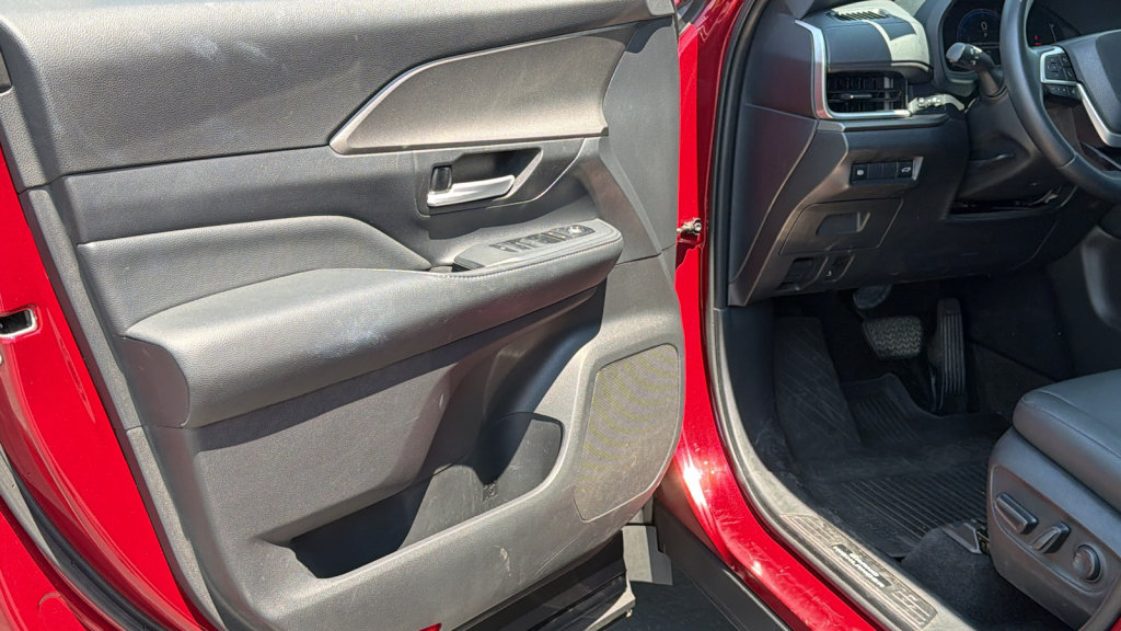 Certified 2024 Toyota Grand Highlander AWD image 23
