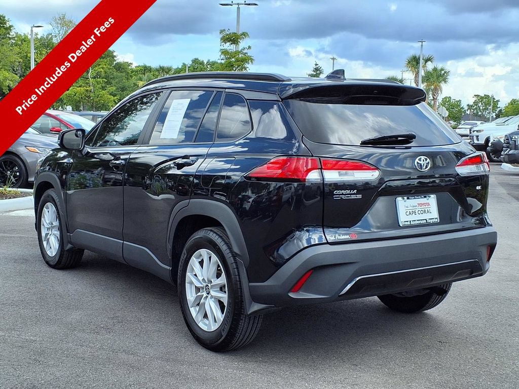 Used 2024 Toyota Corolla Cross LE FWD image 5