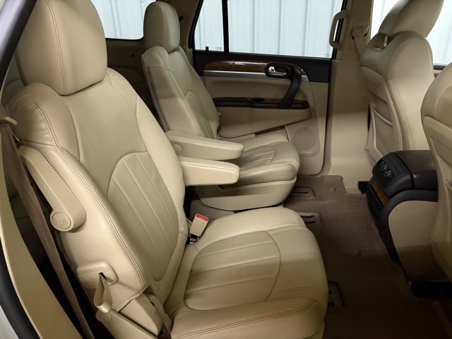 Used 2011 Buick Enclave CXL image 21