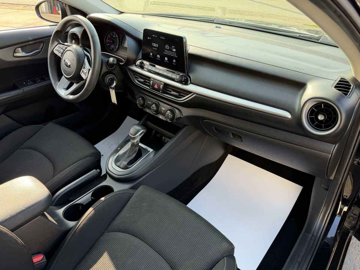 Used 2020 Kia Forte LXS image 17